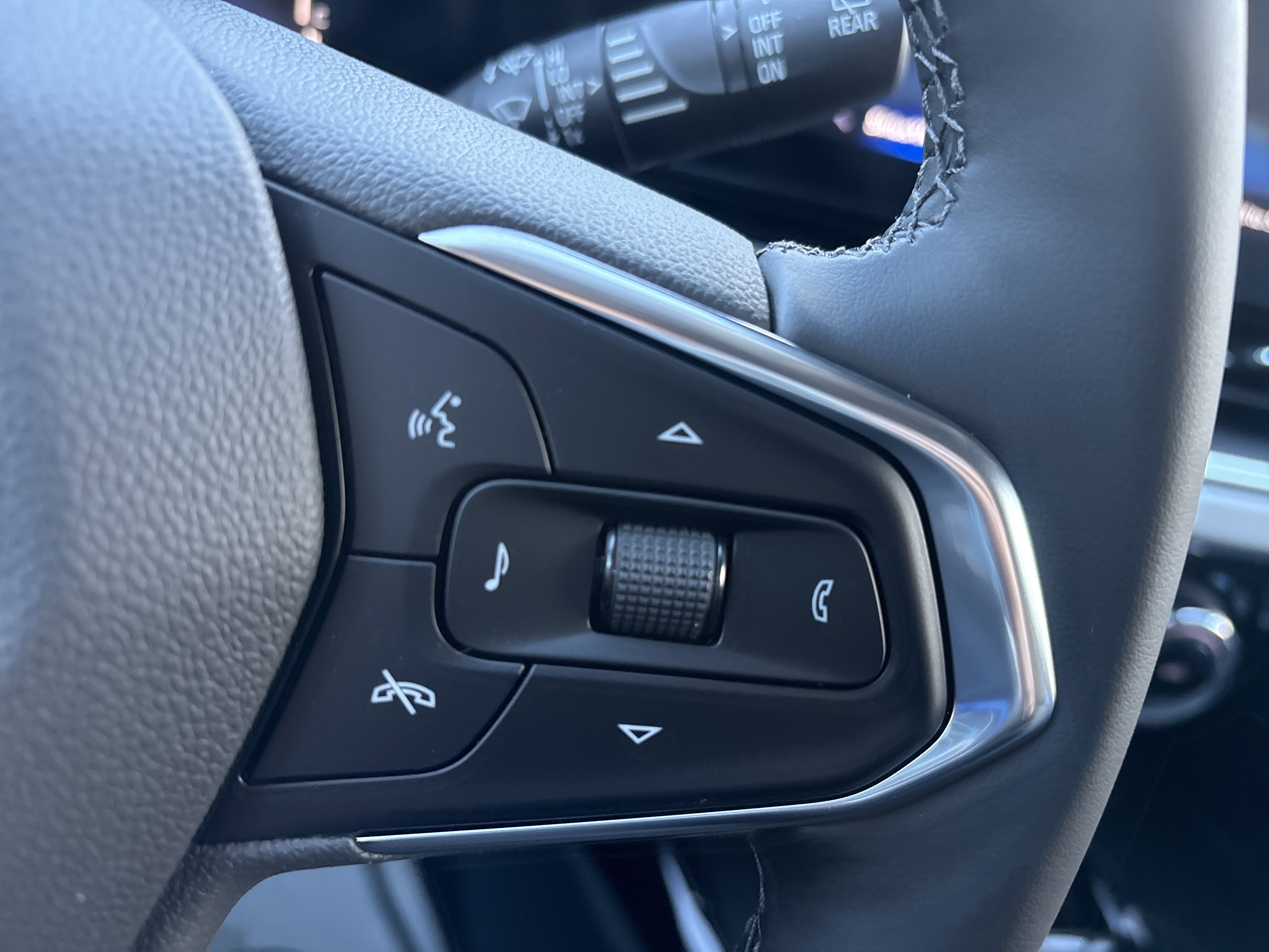 New 2026 Chevrolet Trax LT w/ Driver Confidence Package FWD image 19