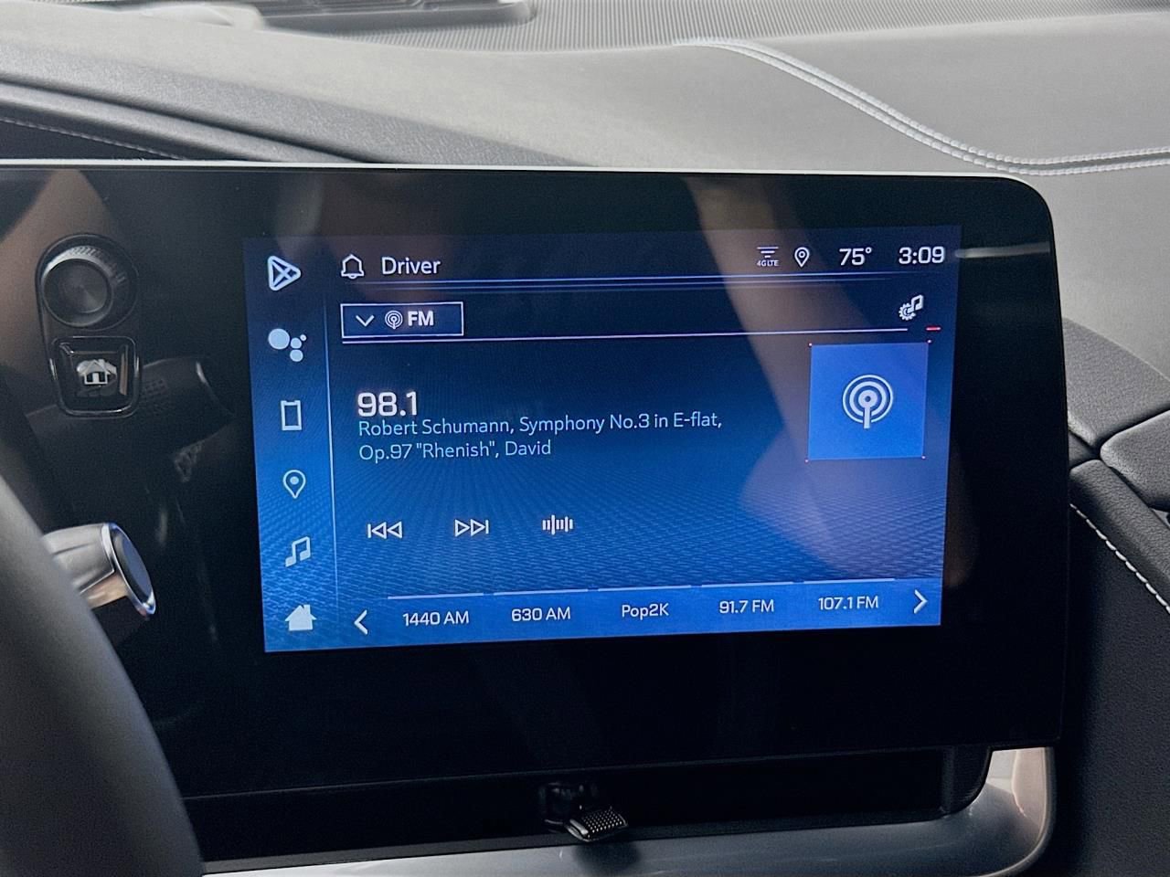 Used 2024 Chevrolet Corvette Stingray Coupe w/ 1LT image 44