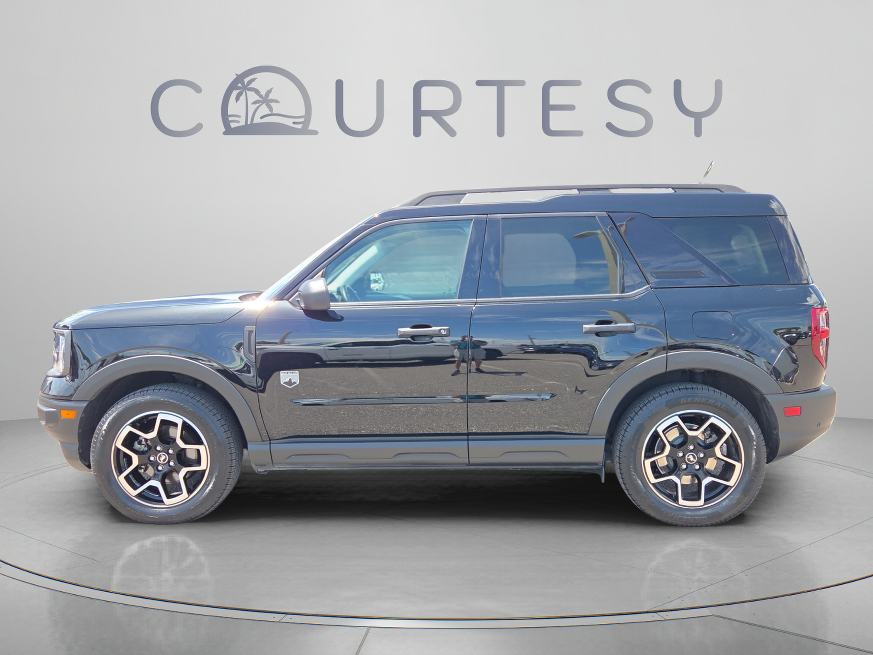 Used 2022 Ford Bronco Sport Big Bend w/ Convenience Package AWD/4WD image 2