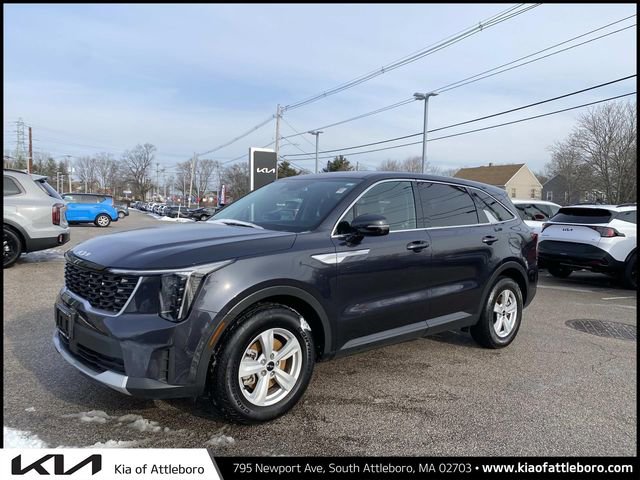 Certified 2025 Kia Sorento LX image 1
