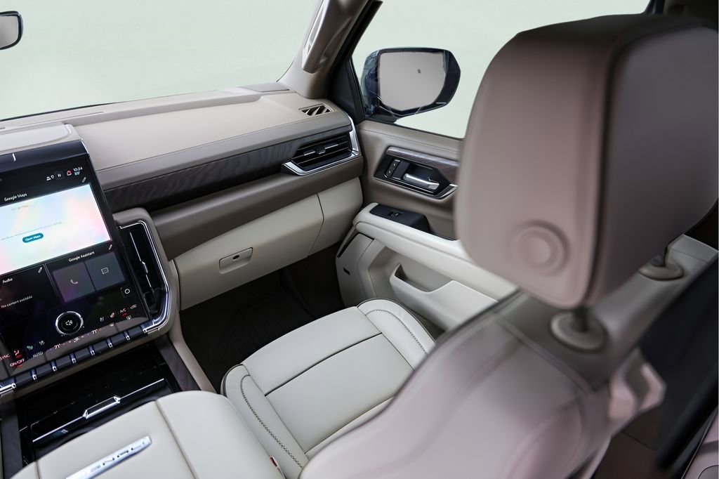 Used 2026 GMC Yukon Denali w/ Denali Reserve Package image 33