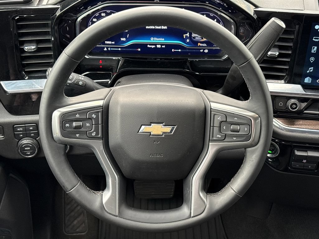 Used 2023 Chevrolet Silverado 1500 LT w/ Z71 Off-Road Package AWD/4WD image 18
