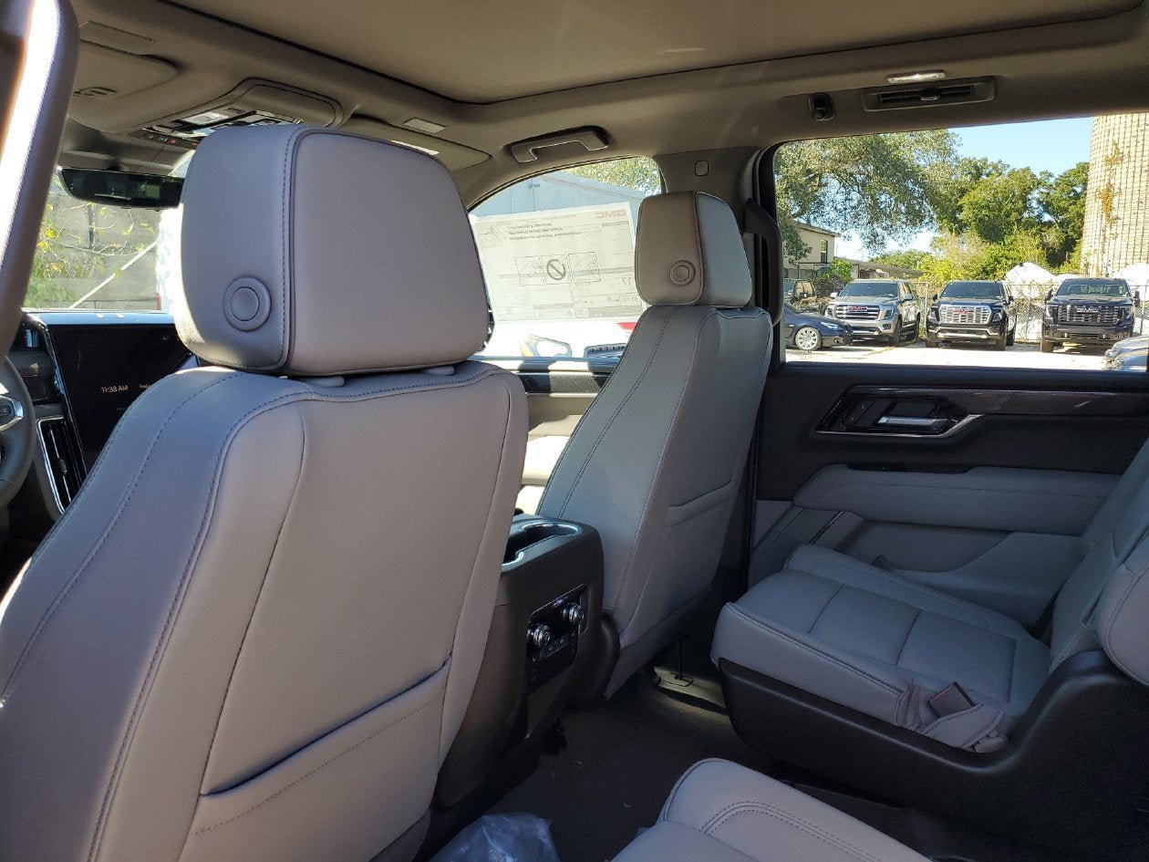 New 2027 GMC Yukon XL Elevation w/ Elevation Preferred Package RWD image 10