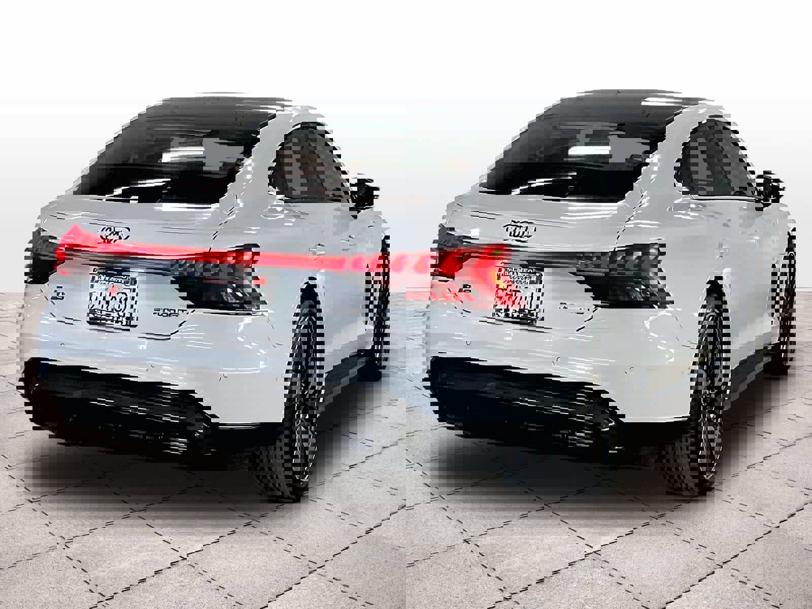 Used 2022 Audi RS e-tron GT w/ Carbon Performance Package image 14