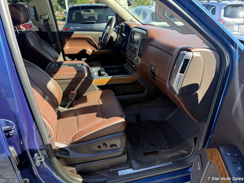 Used 2015 Chevrolet Silverado 1500 High Country w/ High Country Premium Package AWD/4WD image 16