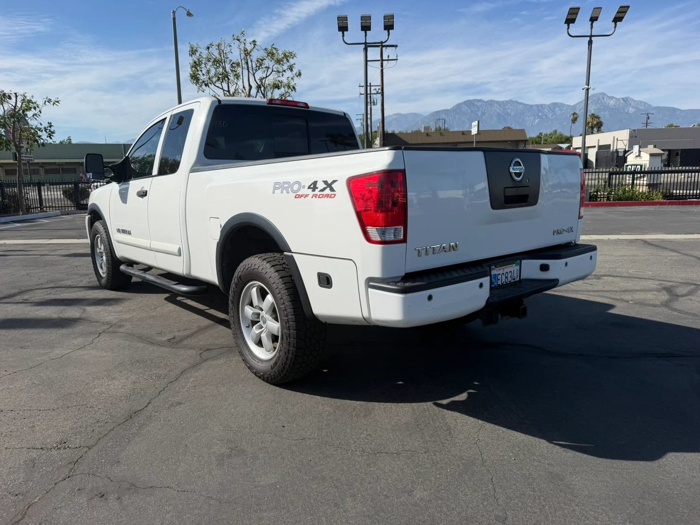 Used 2012 Nissan Titan SV AWD/4WD image 8