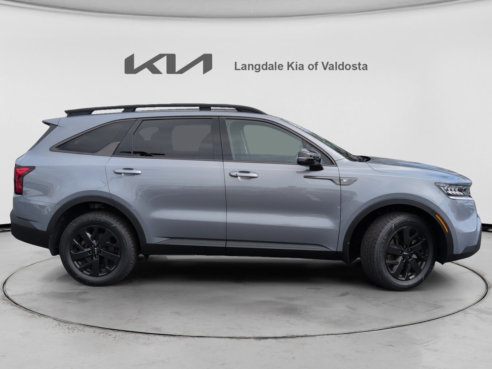 Used 2023 Kia Sorento S w/ Panoramic Sunroof Package AWD/4WD image 3