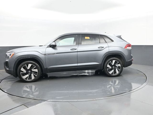 Used 2025 Volkswagen Atlas Cross Sport SE image 5