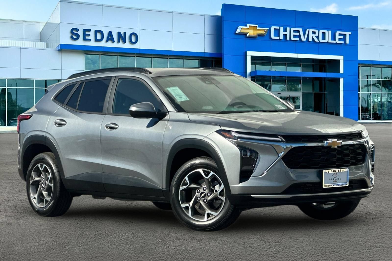 New 2026 Chevrolet Trax LT FWD image 2
