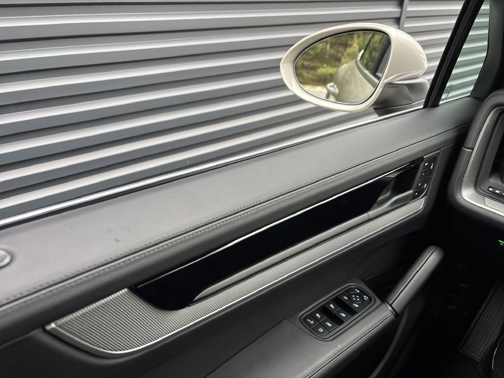 New 2026 Porsche Cayenne E-Hybrid AWD/4WD image 16