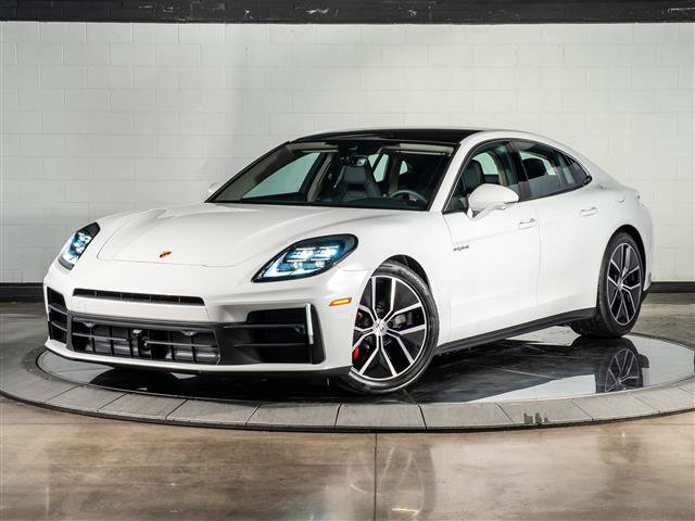 New 2026 Porsche Panamera 4S image 1