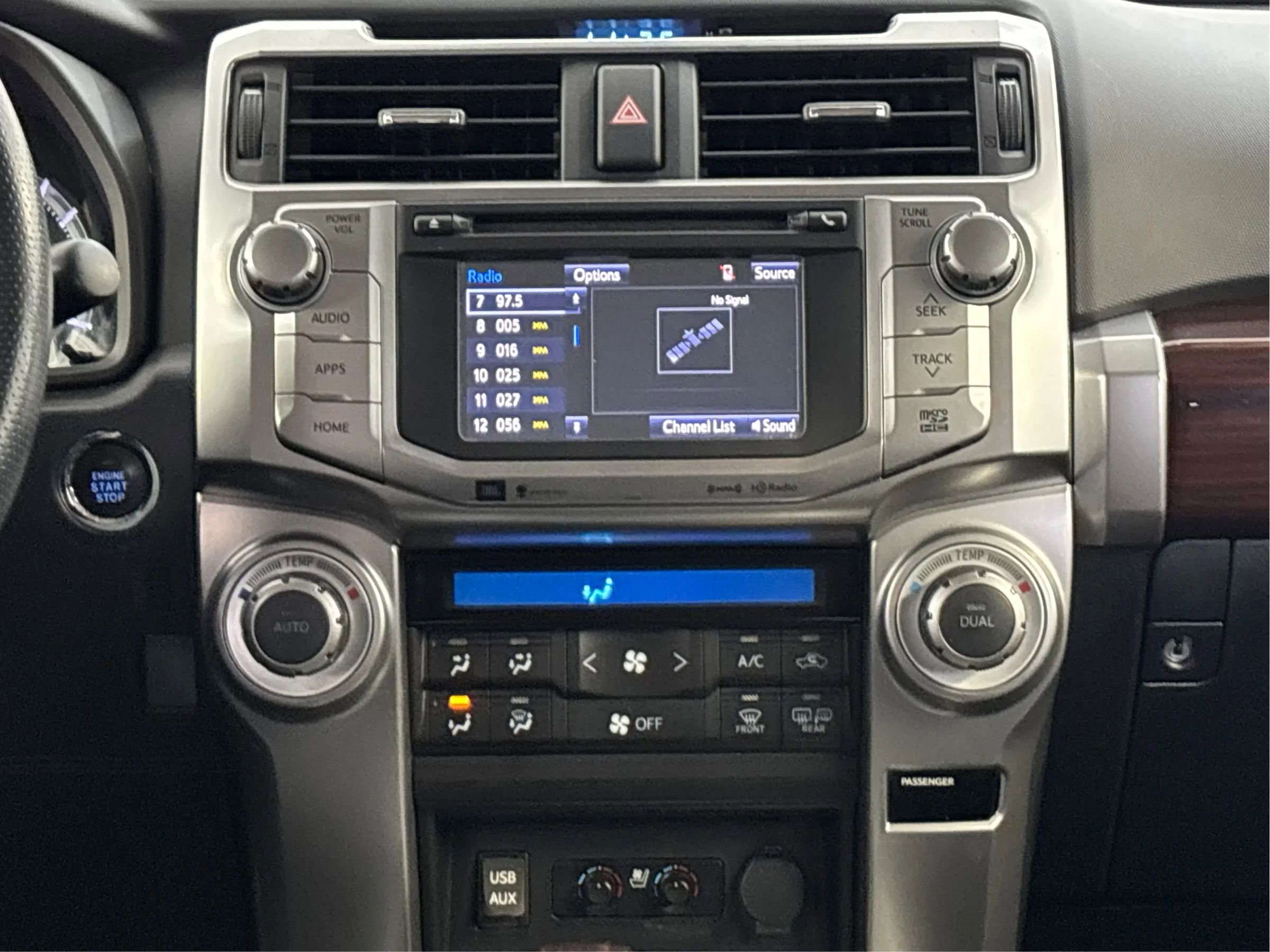 Used 2018 Toyota 4Runner Limited image 19