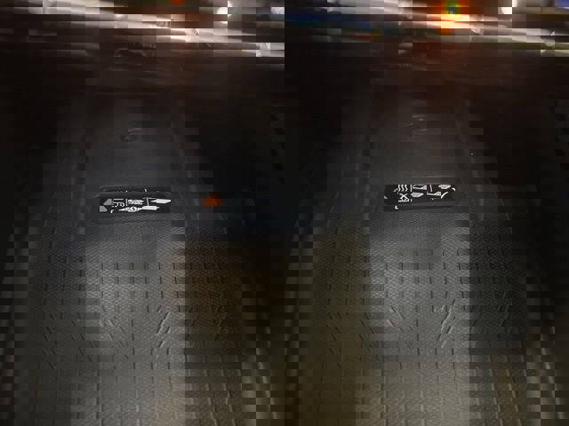 New 2025 Chevrolet Equinox EV LT image 17