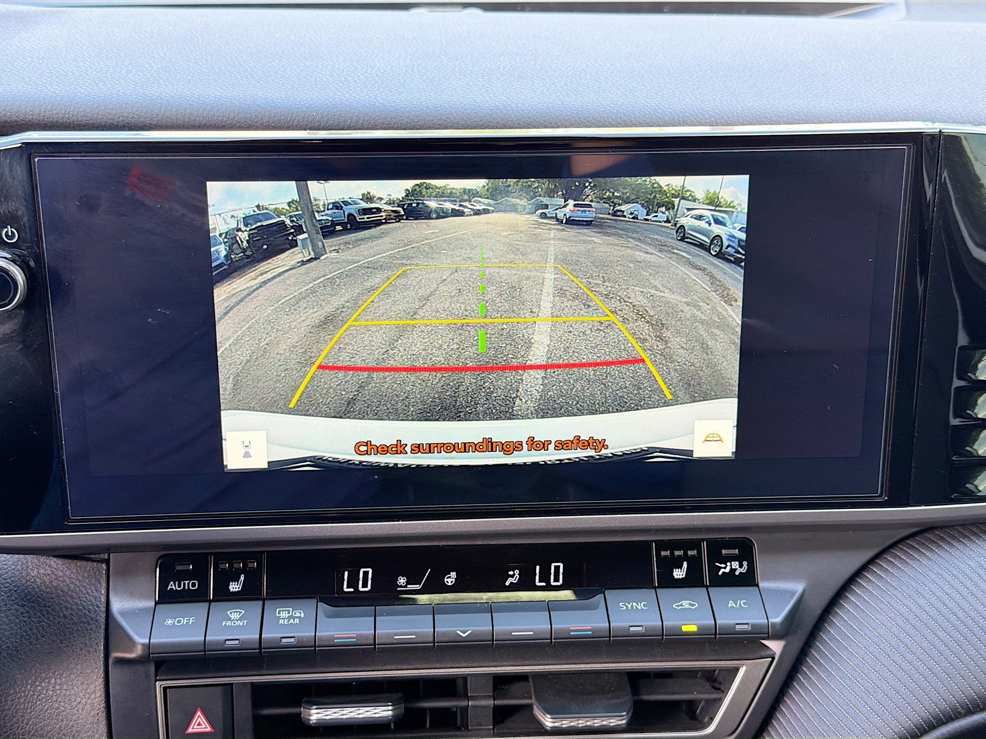 Used 2025 Toyota Camry SE w/ Multimedia Upgrade Package image 32