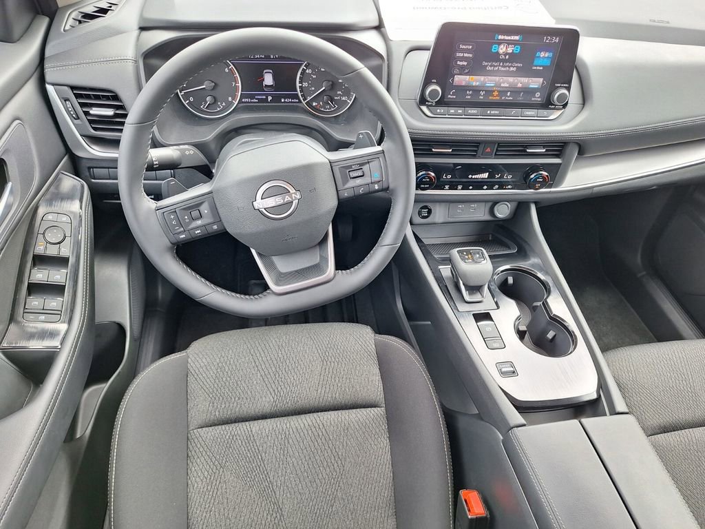 Certified 2026 Nissan Rogue SV image 9