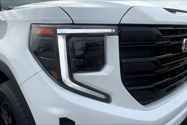 Used 2023 GMC Sierra 1500 Elevation image 31