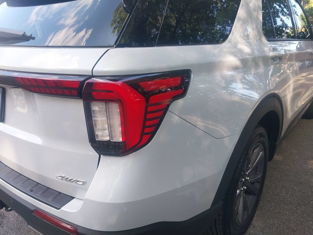 New 2026 Ford Explorer Active w/ Active Comfort Package AWD/4WD image 21