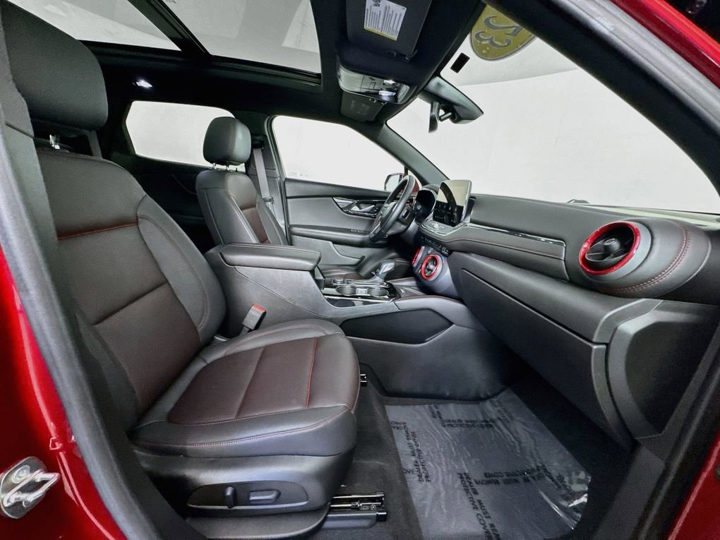 Used 2023 Chevrolet Blazer RS w/ Enhanced Convenience Package image 30