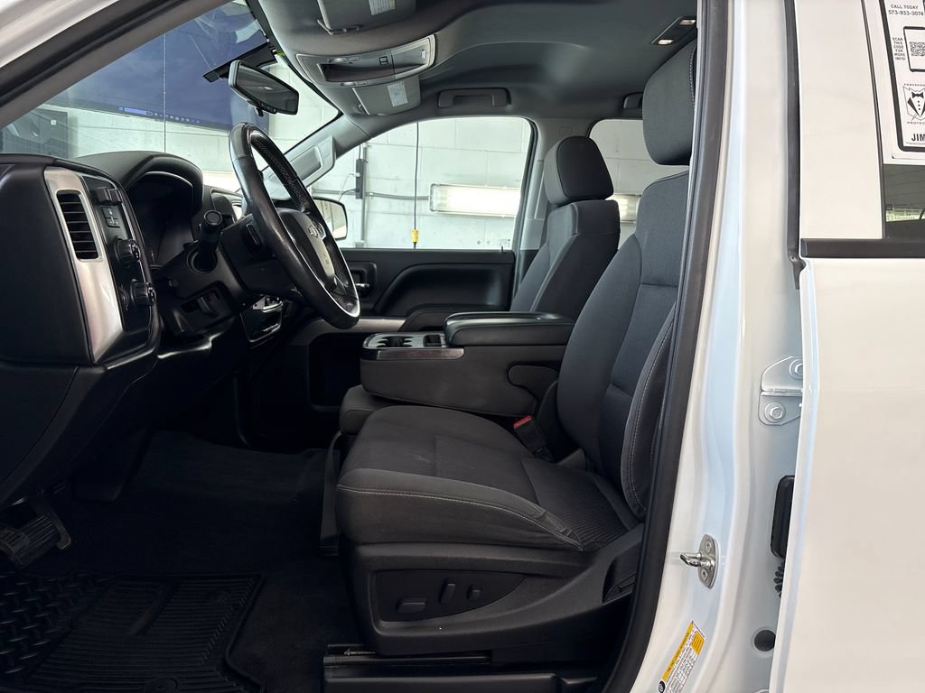 Used 2019 Chevrolet Silverado 1500 LT w/ All Star Edition AWD/4WD image 11