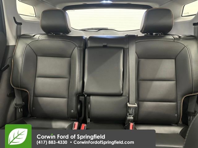 Used 2023 GMC Terrain AT4 image 31
