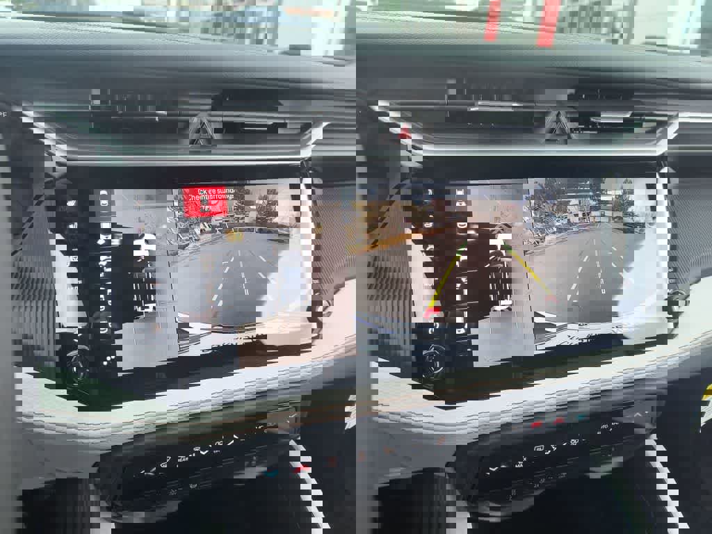 New 2026 Jeep Cherokee Overland w/ Trailer Tow Group image 17