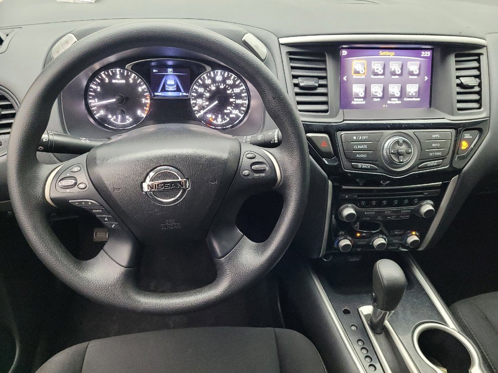 Used 2020 Nissan Pathfinder S image 22