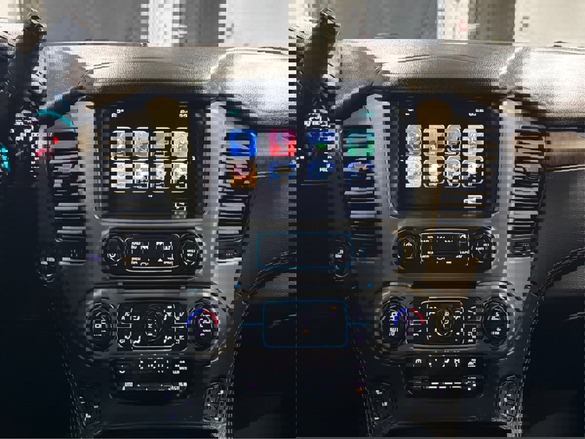 Used 2019 GMC Yukon XL Denali w/ Denali Ultimate Package AWD/4WD image 33