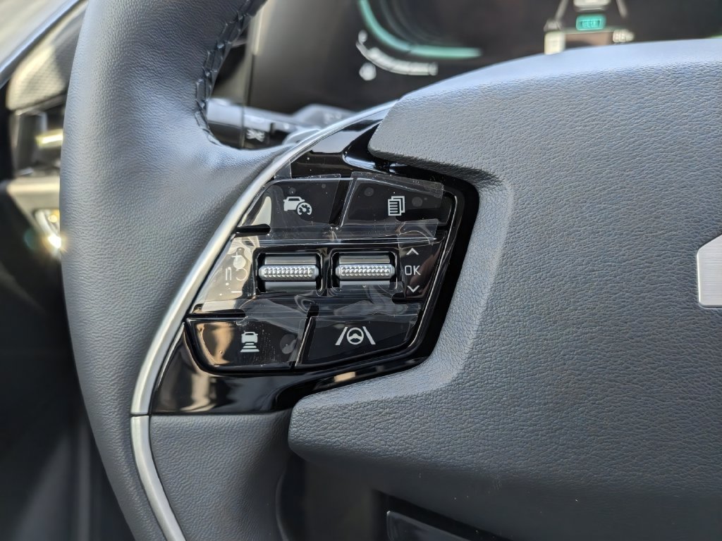 New 2026 Kia Niro FWD image 26