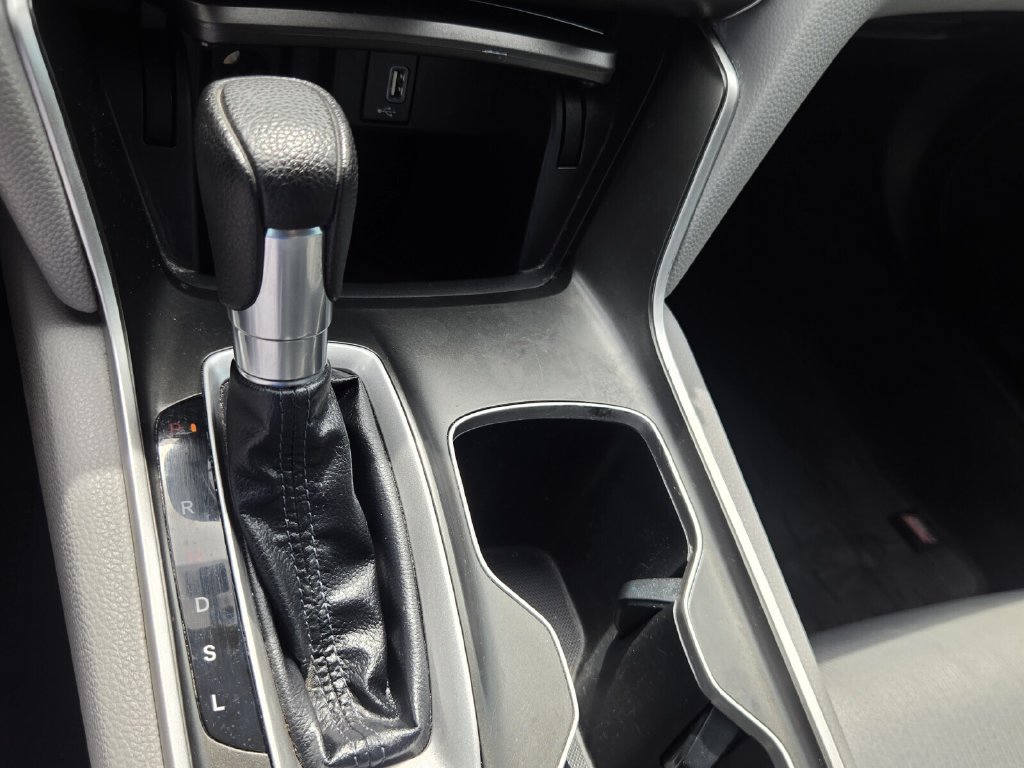 Used 2018 Honda Accord LX image 18