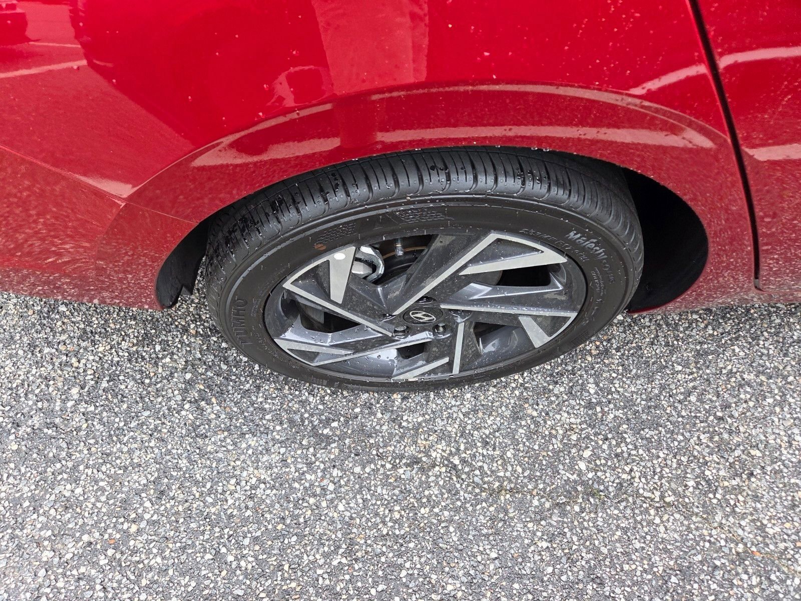 Used 2025 Hyundai Elantra Sport image 8