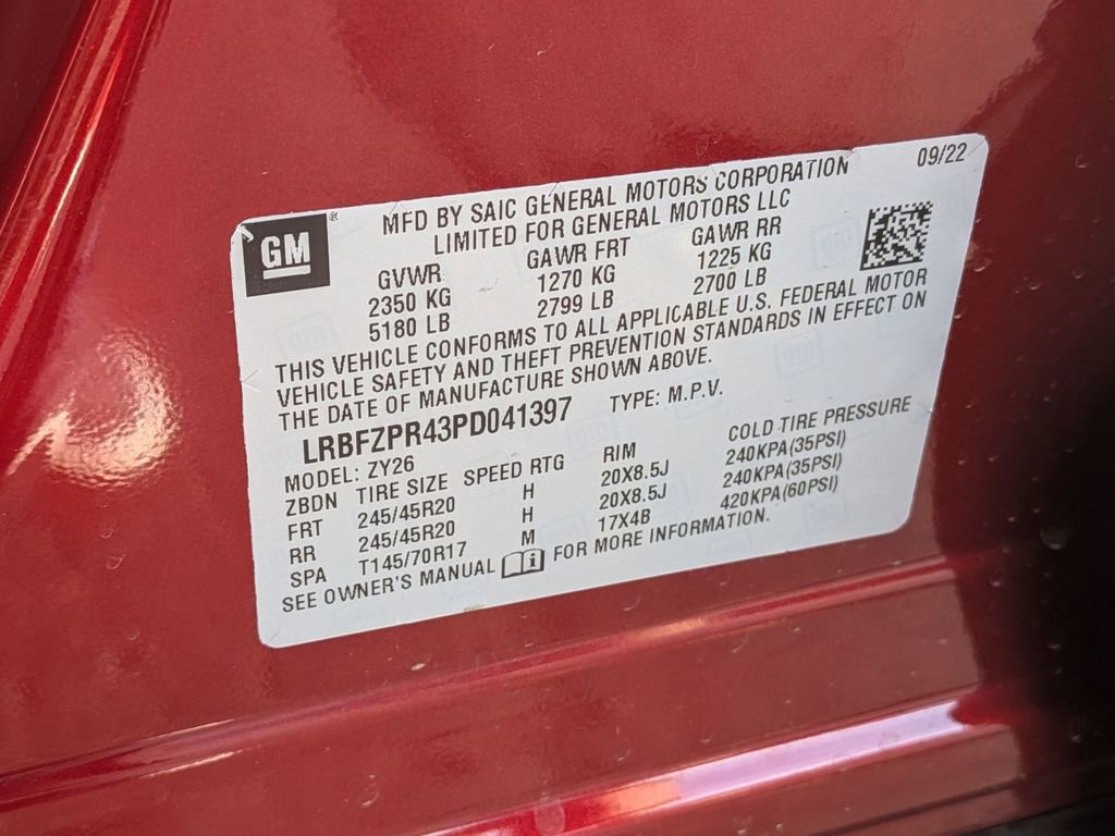 Used 2023 Buick Envision Essence w/ Sport Touring Package image 39