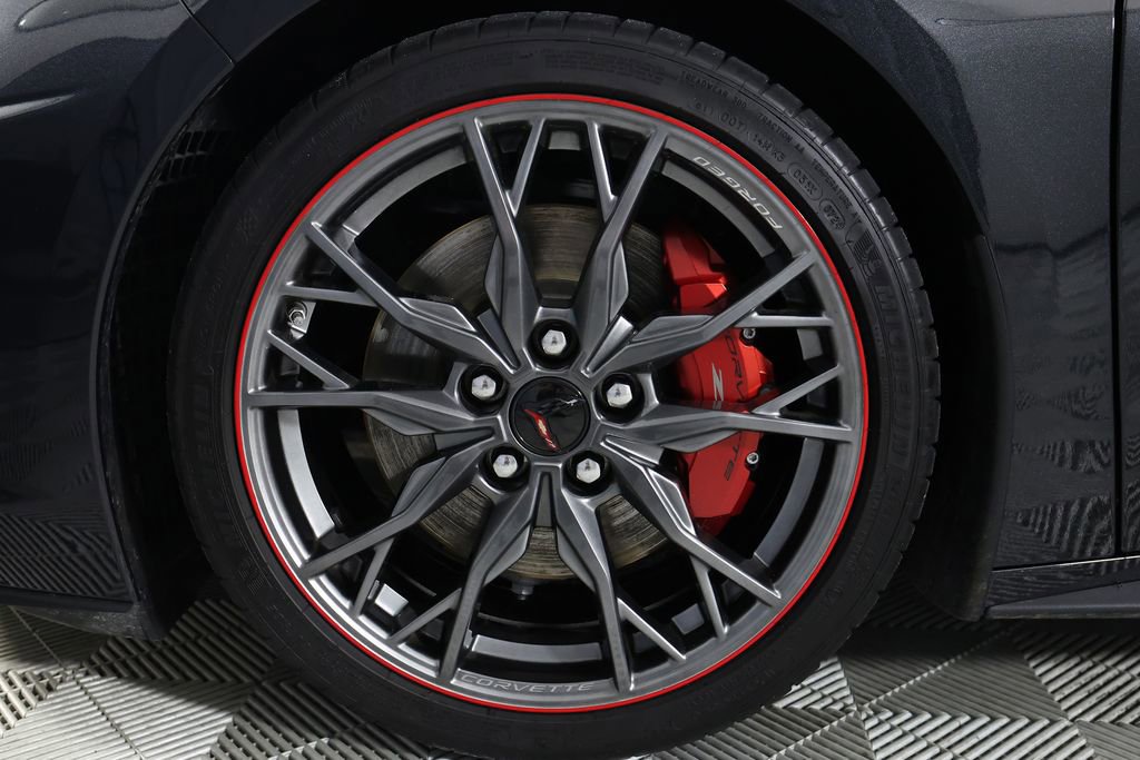 Used 2024 Chevrolet Corvette Stingray Premium Conv w/ Z51 Performance Package RWD image 43