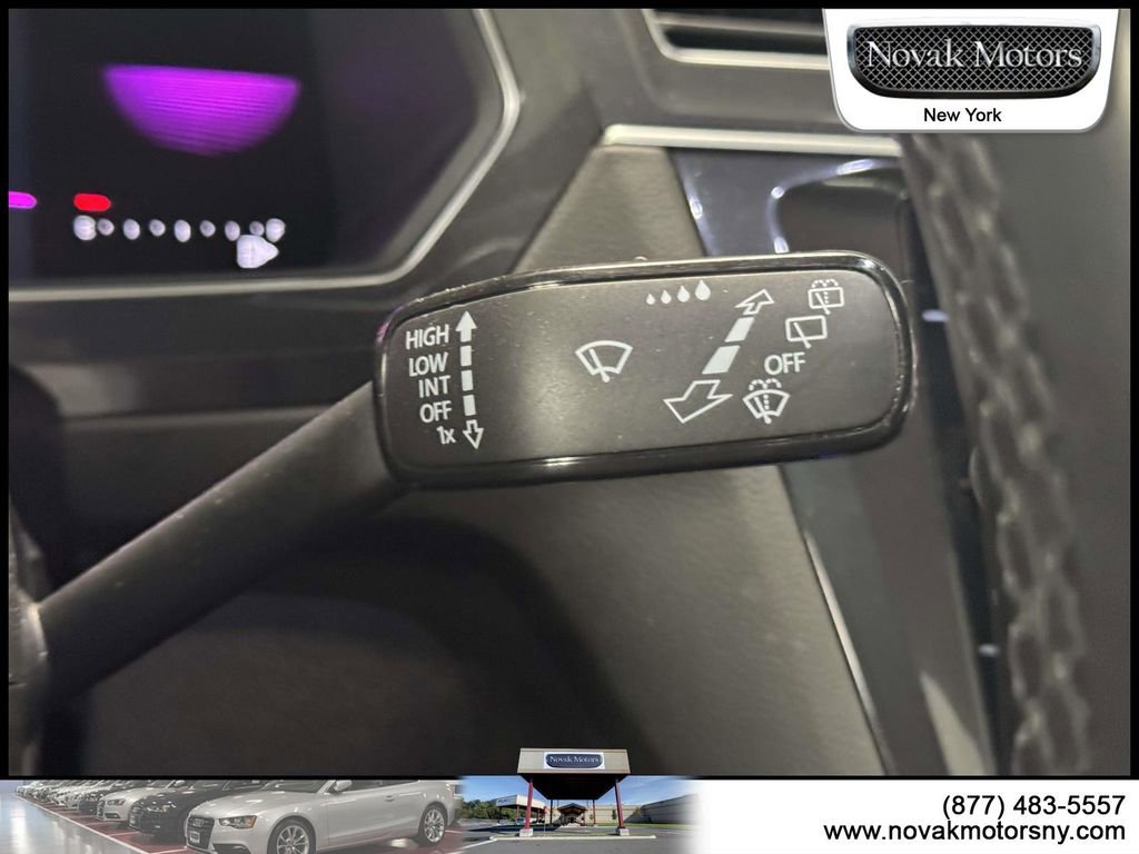 Used 2022 Volkswagen Tiguan SE R-Line AWD/4WD image 19