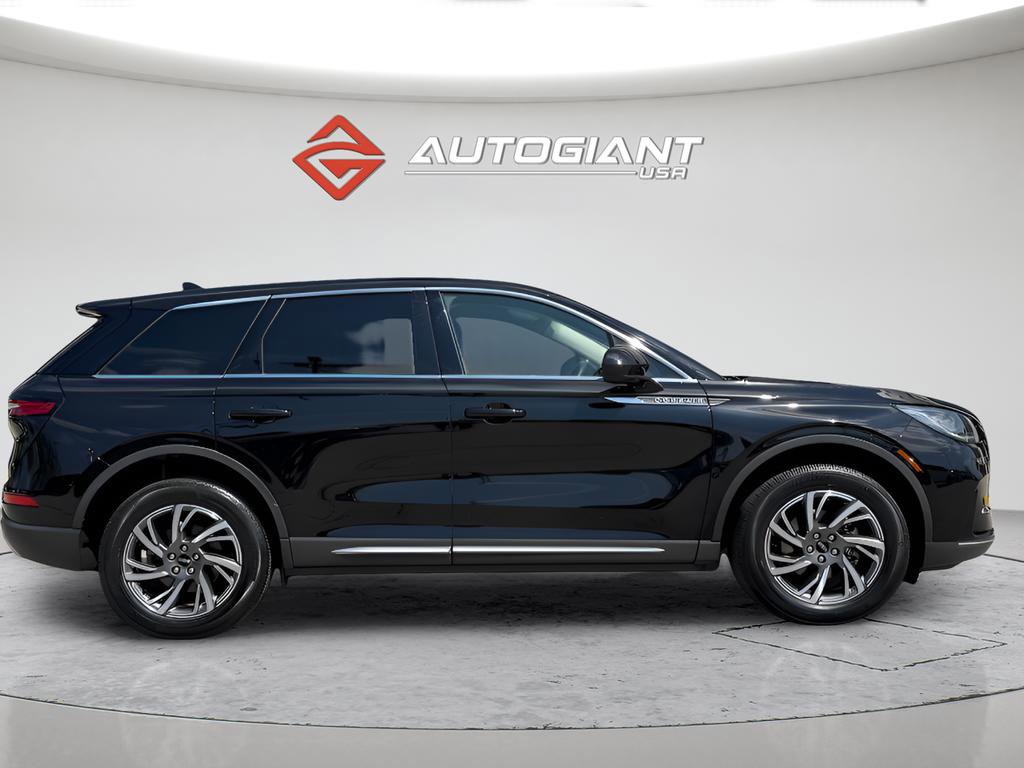 Used 2024 Lincoln Corsair FWD image 12