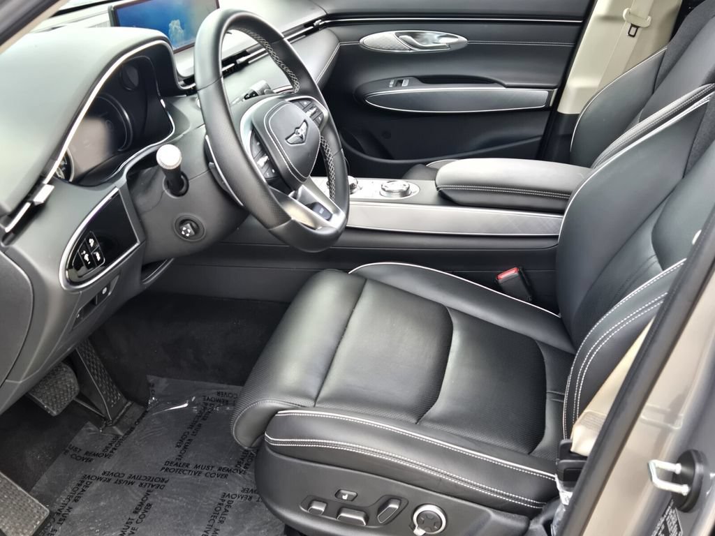 Used 2023 Genesis Electrified GV70 AWD/4WD image 10