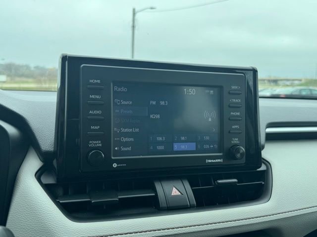 Used 2021 Toyota RAV4 XLE w/ Convenience Package image 3