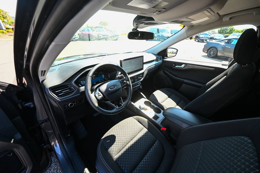 Used 2023 Ford Escape Active w/ Tech Pack #2 AWD/4WD image 18