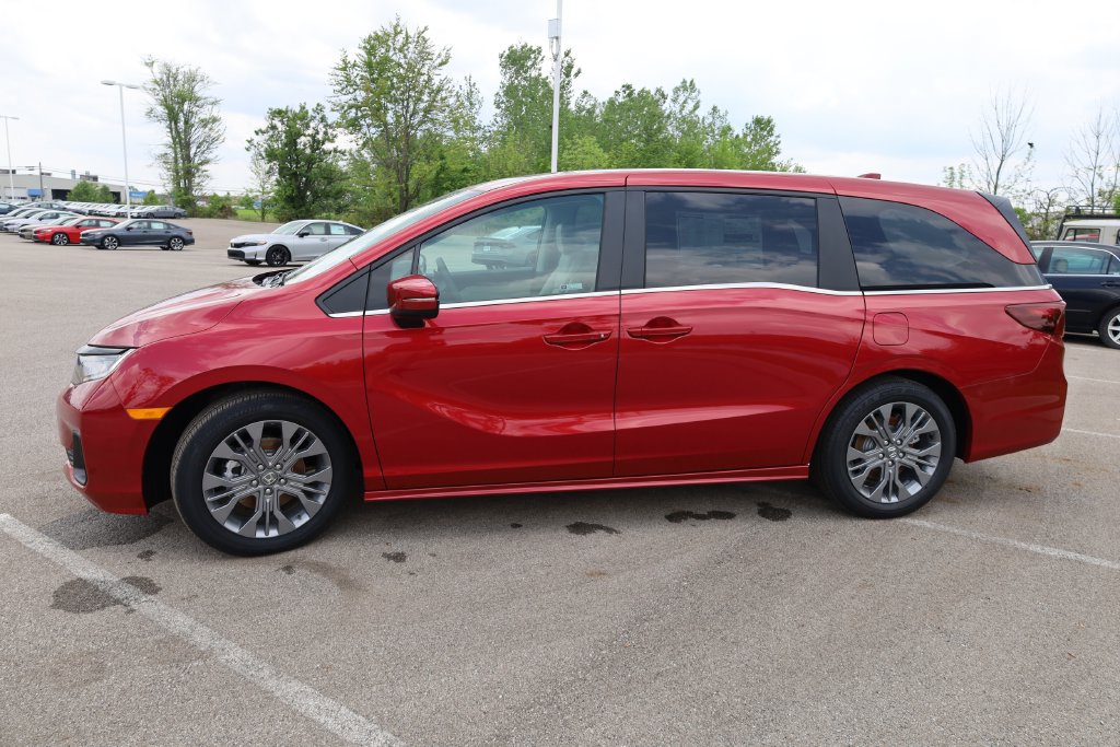 New 2026 Honda Odyssey Touring image 8
