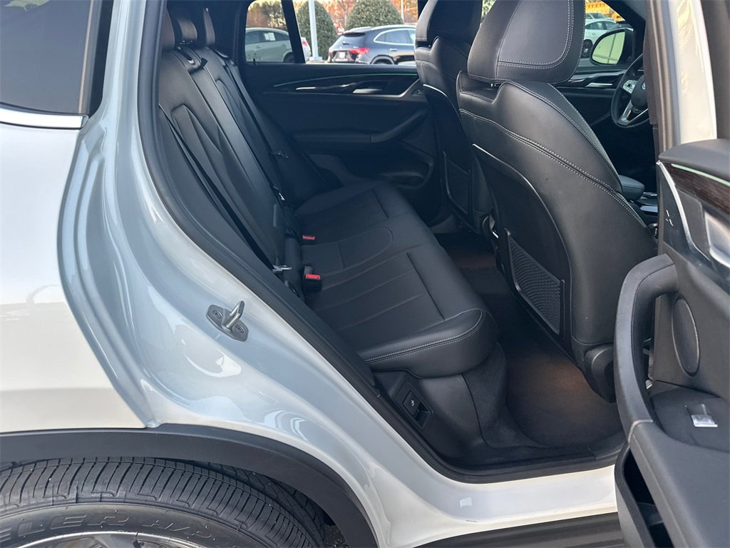 Used 2024 BMW X4 xDrive30i image 15
