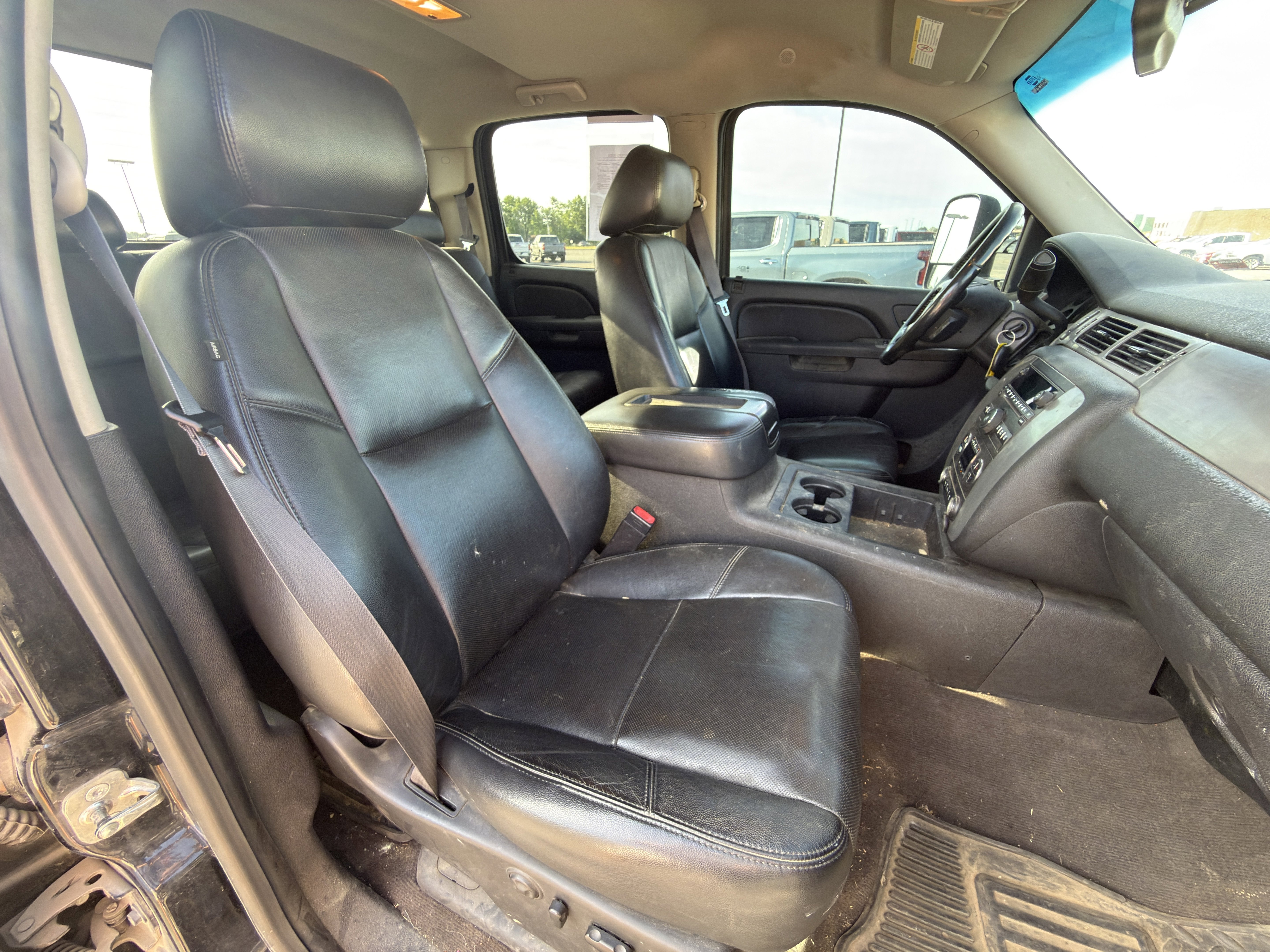 Used 2013 Chevrolet Silverado 2500 LTZ w/ LTZ Plus Package AWD/4WD image 10