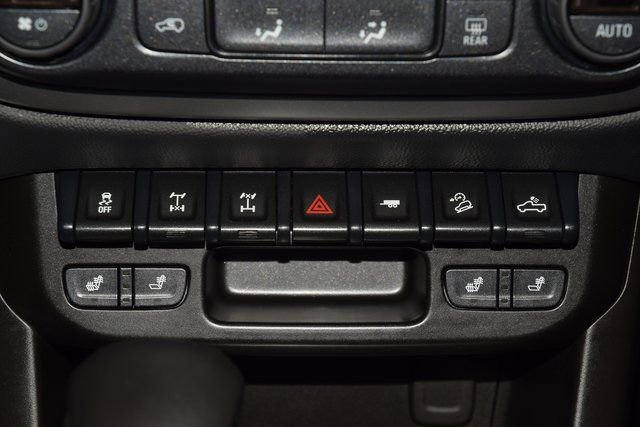 Used 2022 Chevrolet Colorado ZR2 AWD/4WD image 30