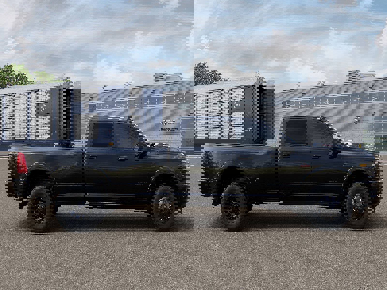 New 2026 RAM 3500 Limited image 36