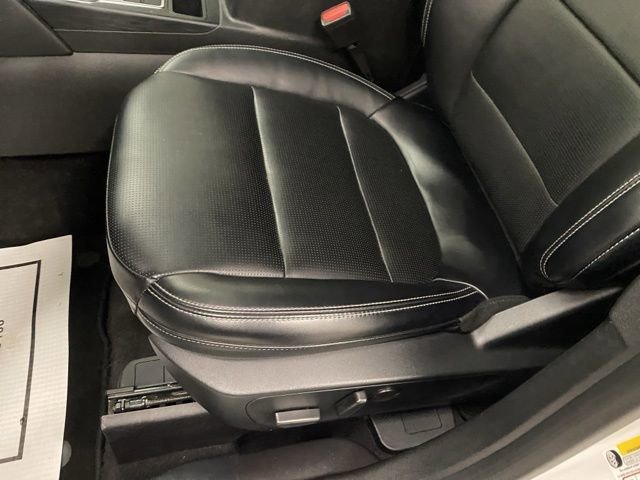 Used 2024 Ford Escape Platinum AWD/4WD image 18