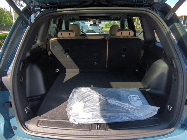 New 2026 Jeep Grand Cherokee Limited w/ Limited Altitude Package RWD image 34