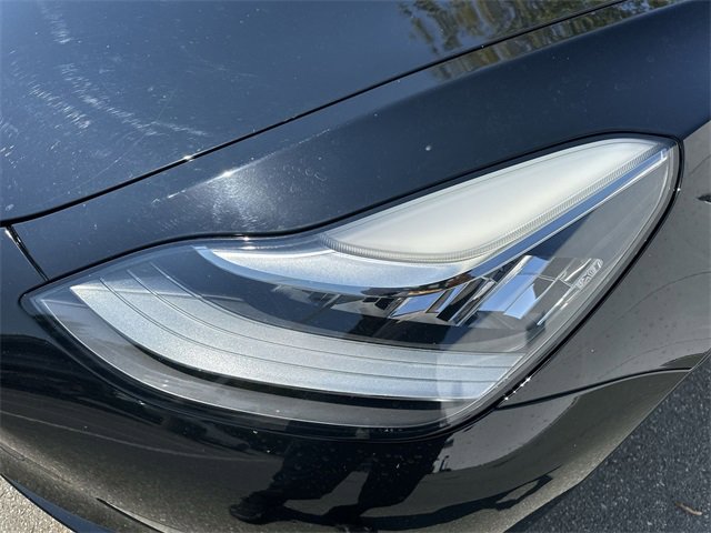 Used 2018 Tesla Model 3 Long Range image 9