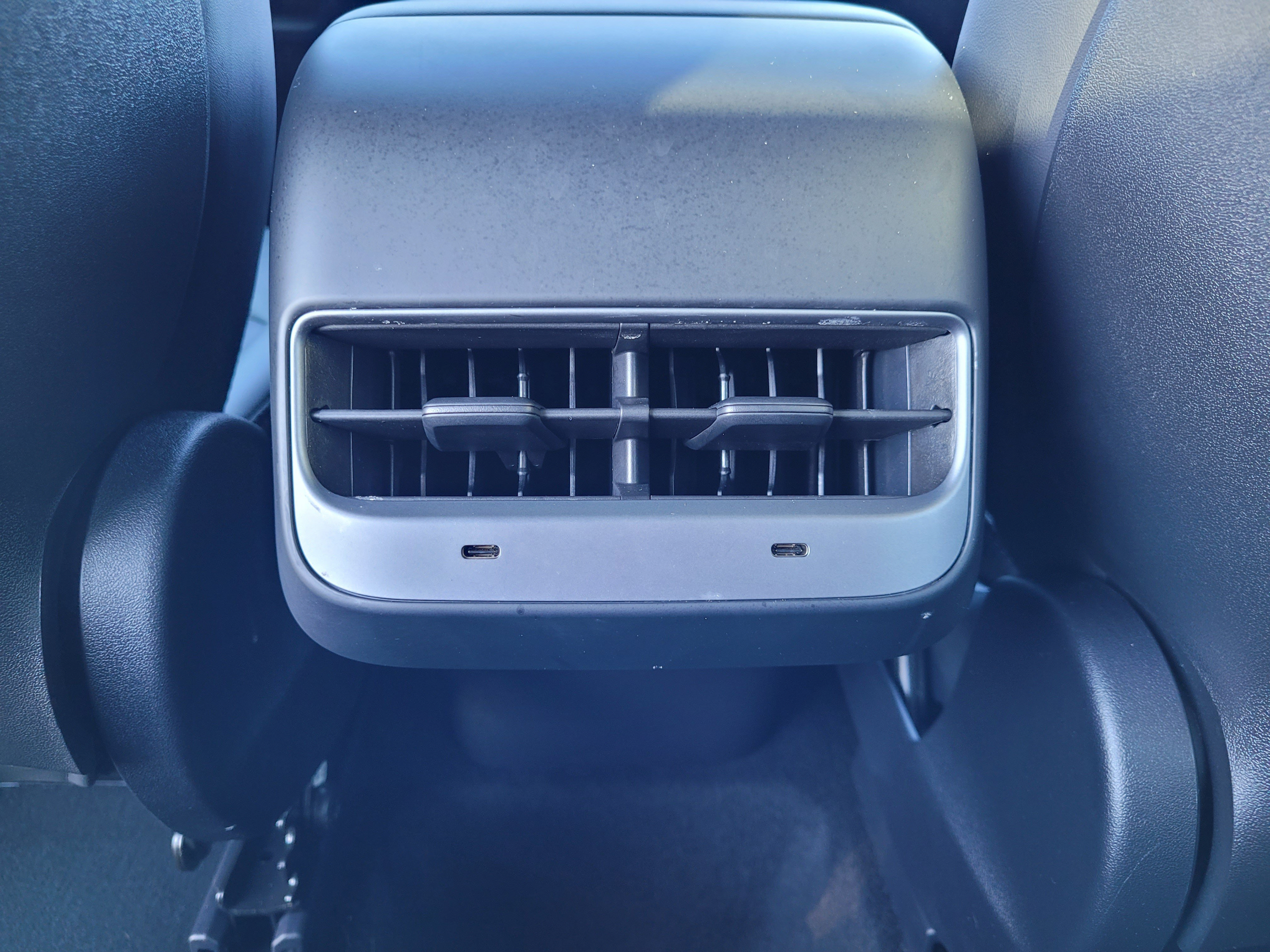 Used 2023 Tesla Model Y Long Range AWD/4WD image 16