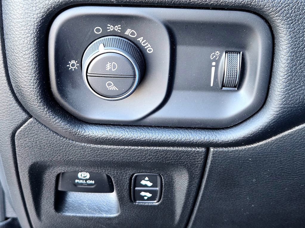 Used 2021 RAM 1500 Lone Star image 22