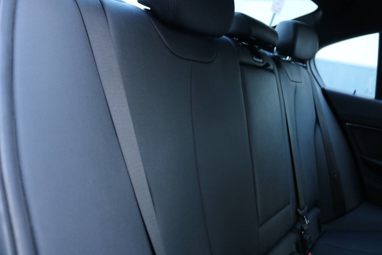 Used 2016 BMW 328i Sedan image 19