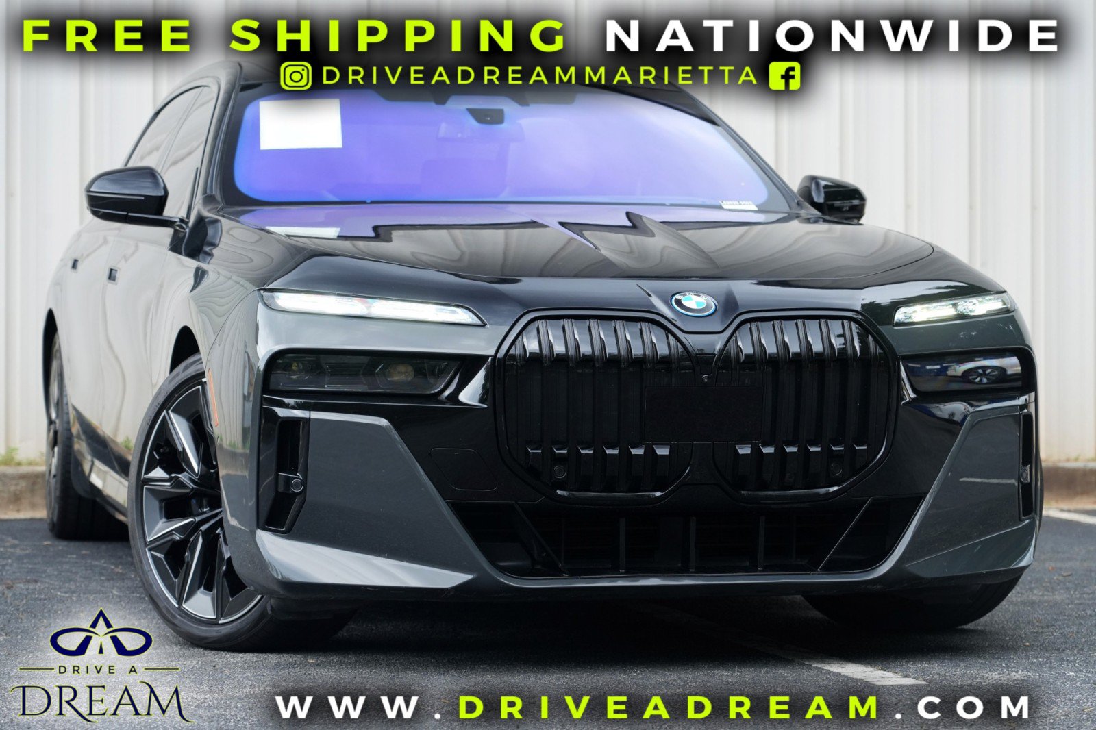 Used 2023 BMW i7 xDrive60 w/ Executive Package 2 AWD/4WD image 2