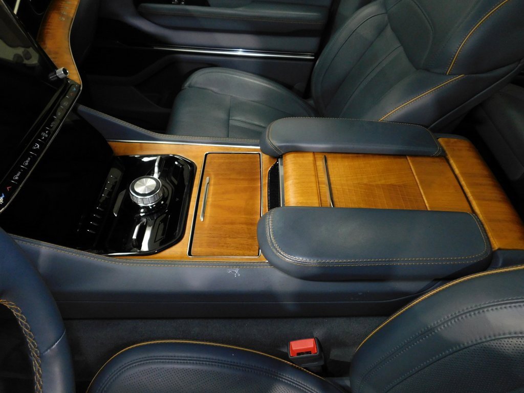 Used 2022 Jeep Grand Wagoneer Series II w/ Convenience Group III image 35